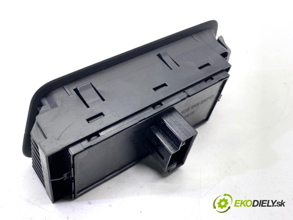 VW GOLF VII Kombi 2015 110 kW 2.0 TDI 1968 přepínač oken 5G0959857D (Páčky pod volantem)