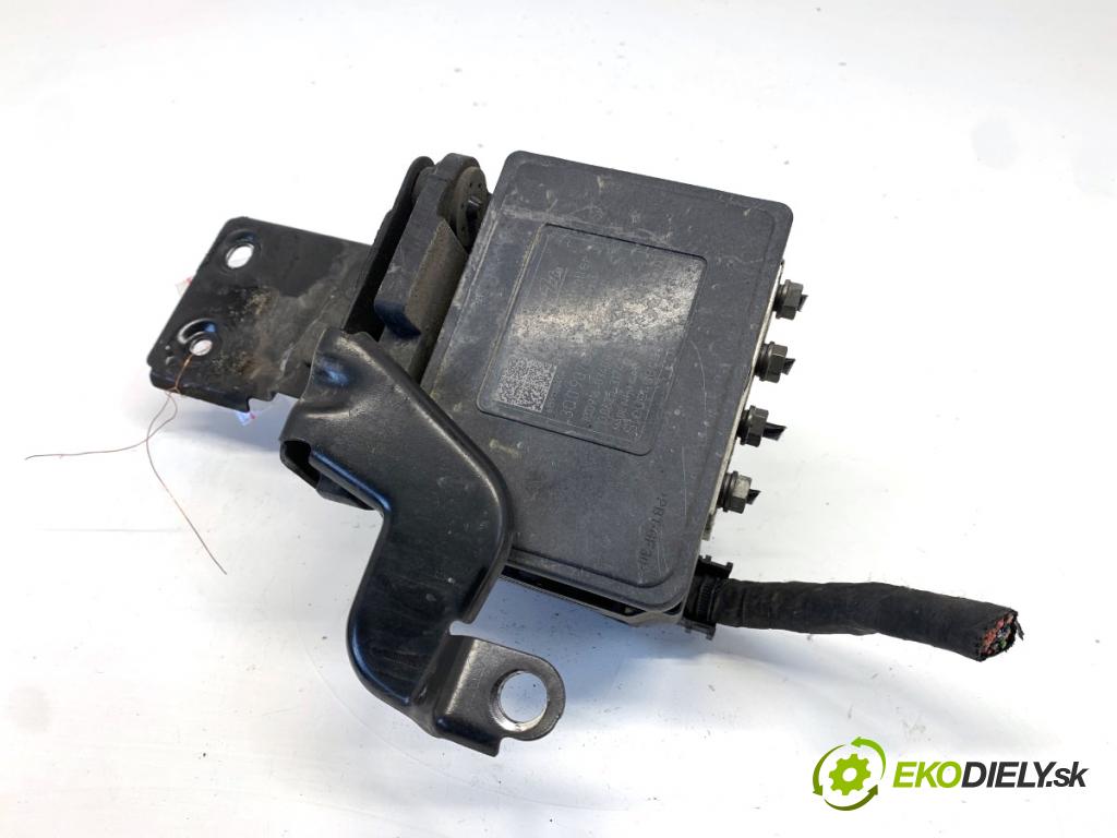 VW GOLF VII Kombi 2015 110 kW 2.0 TDI 1968 pumpa ABS 3Q0614517AB 3Q0907379AB (Pumpa ABS)