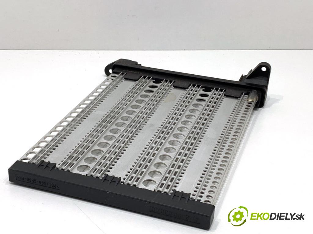 VW GOLF VII Kombi 2015 110 kW 2.0 TDI 1968 Výhrevné teleso, radiátor kúrenia elektrická 5Q0963235C (Radiátor kúrenia)