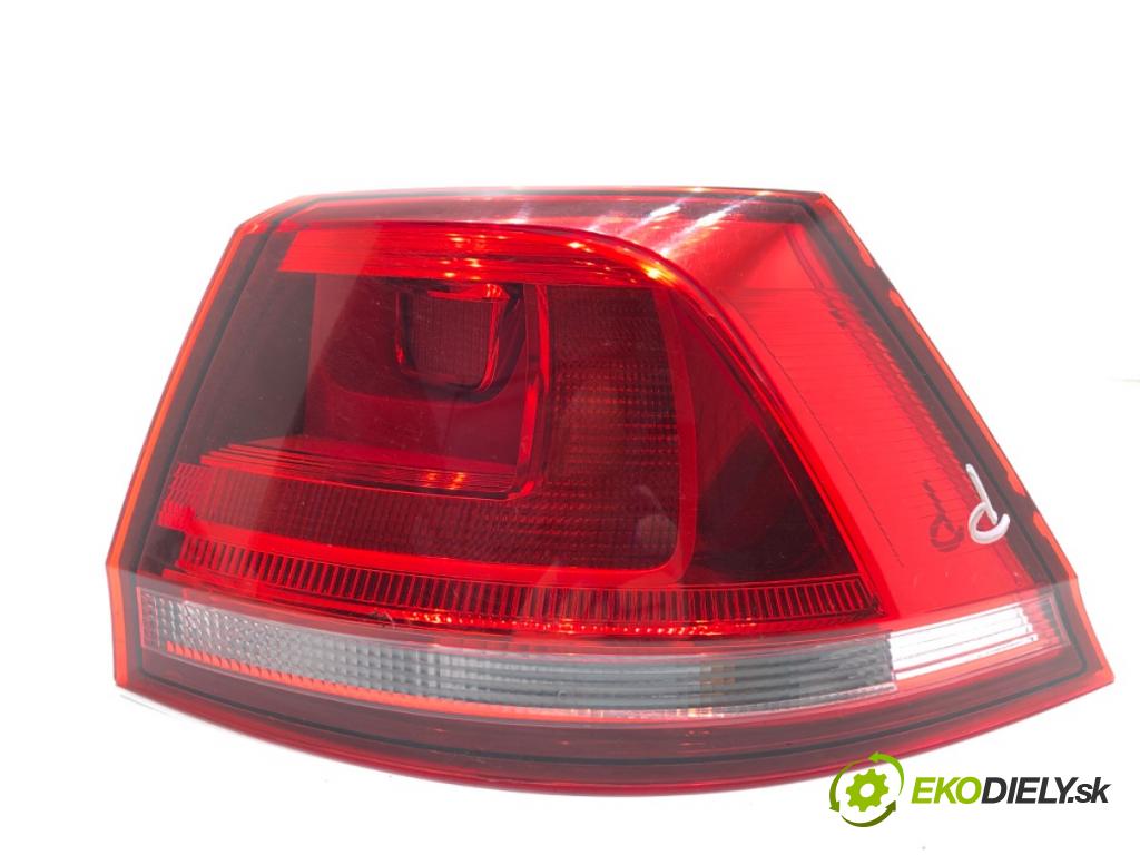 VW GOLF VII Kombi 2015 110 kW 2.0 TDI 1968 Svetlo pravy zad 5G9945096C