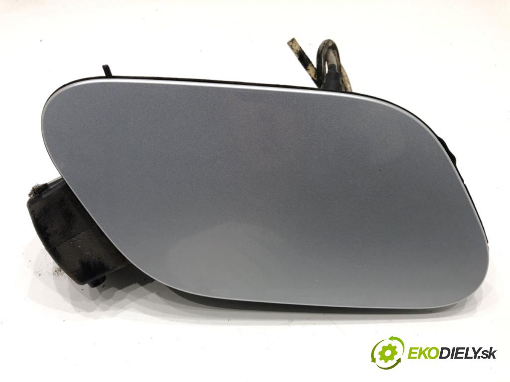 VW GOLF VII Kombi 2015 110 kW 2.0 TDI 1968 Dvierka nádrže paliva 5G9809999 (Kľučka dverí ostatné)