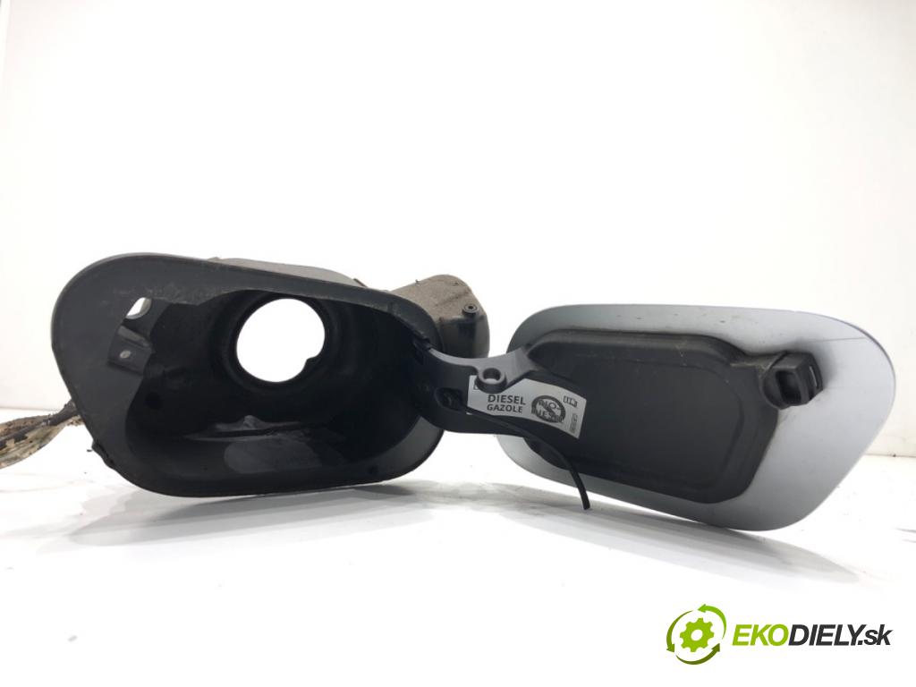 VW GOLF VII Kombi 2015 110 kW 2.0 TDI 1968 Dvierka nádrže paliva 5G9809999 (Kľučka dverí ostatné)