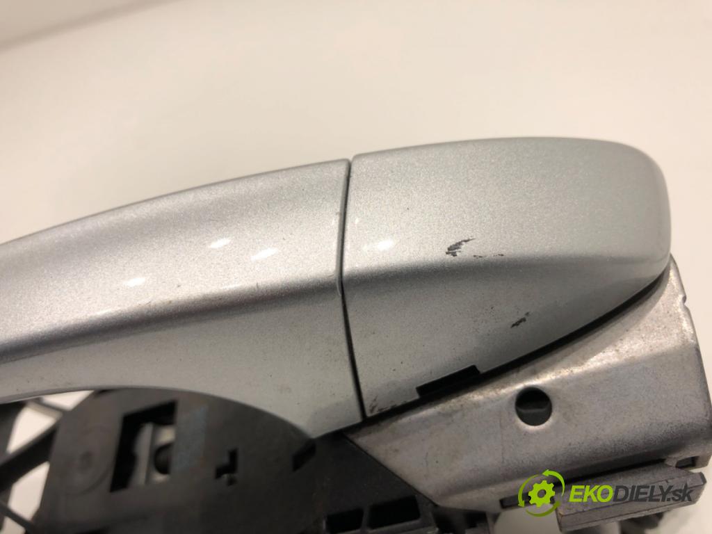 VW GOLF VII Kombi 2015 110 kW 2.0 TDI 1968 Kľučka vonkajšia ľavy predný