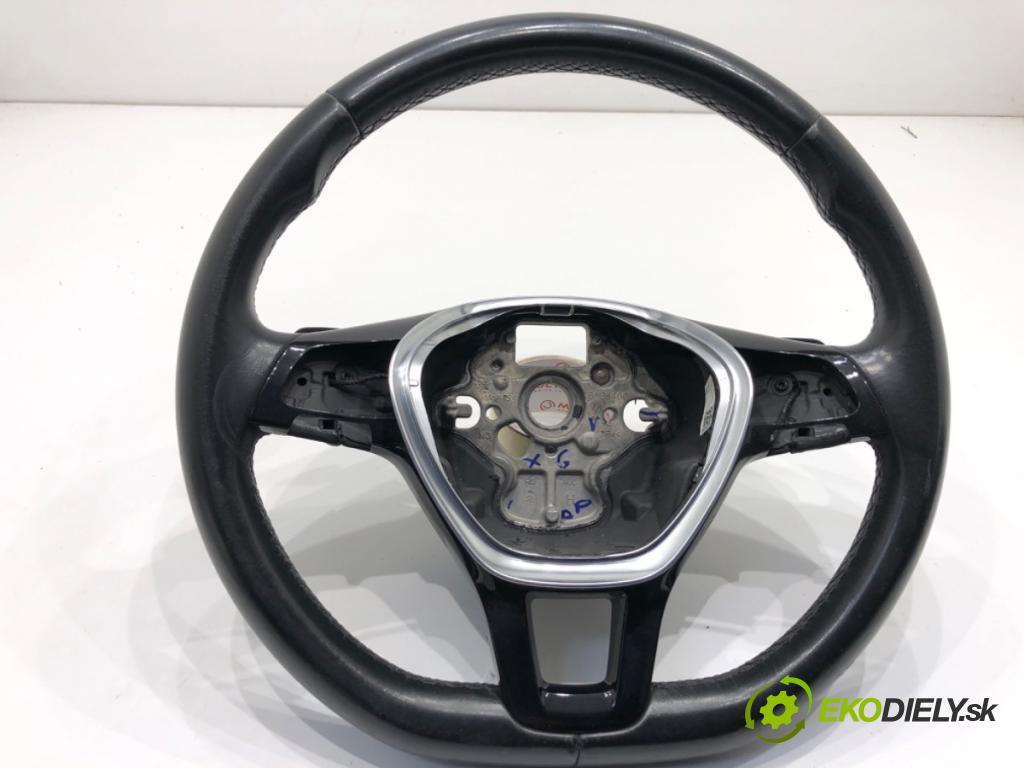 VW GOLF VII Kombi 2015 110 kW 2.0 TDI 1968 Volant  (Volant)