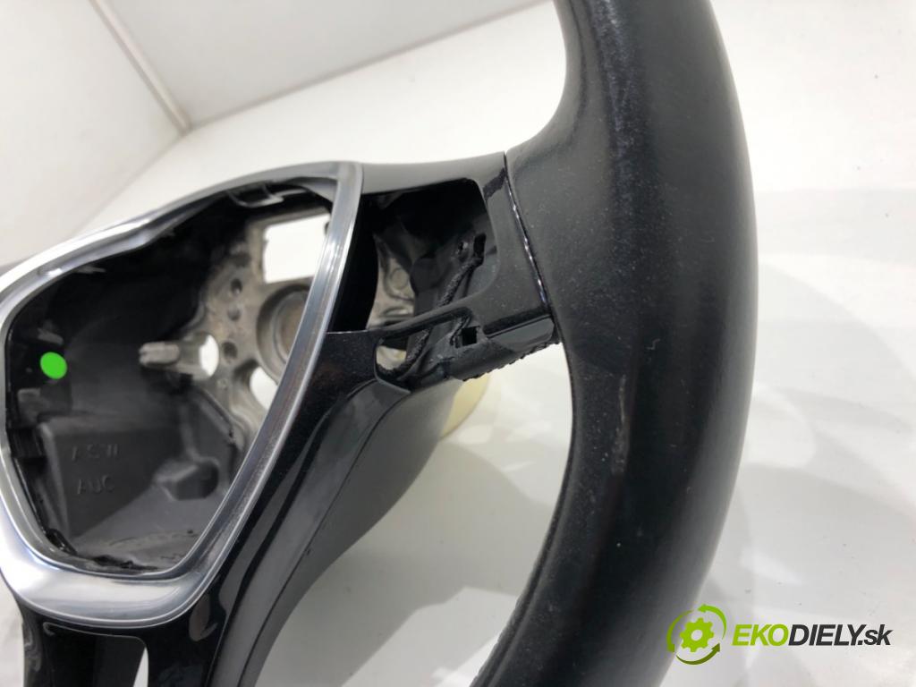 VW GOLF VII Kombi 2015 110 kW 2.0 TDI 1968 Volant  (Volant)