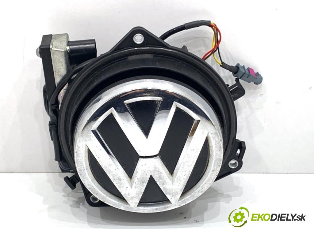 VW GOLF VII Kombi 2015 110 kW 2.0 TDI 1968 KAMERA Kľučka dverí zad 5G9827469F