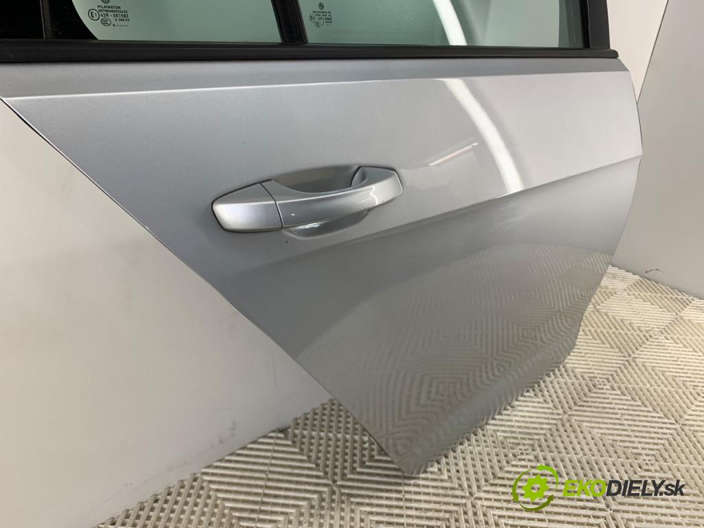 VW GOLF VII Kombi 2015 110 kW 2.0 TDI 1968 Dvere pravy zad LA7W