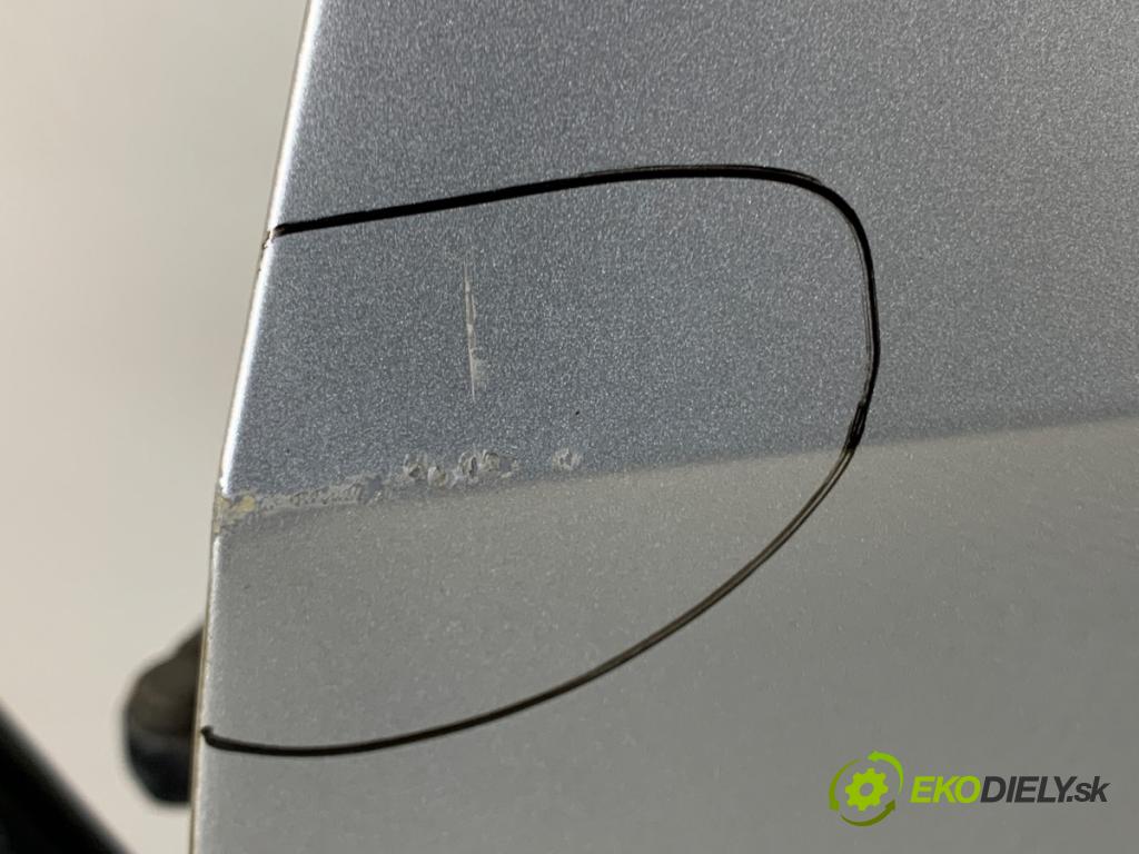 VW GOLF VII Kombi 2015 110 kW 2.0 TDI 1968 Dvere ľavy predný LA7W