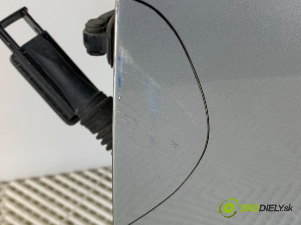 VW GOLF VII Kombi 2015 110 kW 2.0 TDI 1968 Dvere ľavy predný LA7W