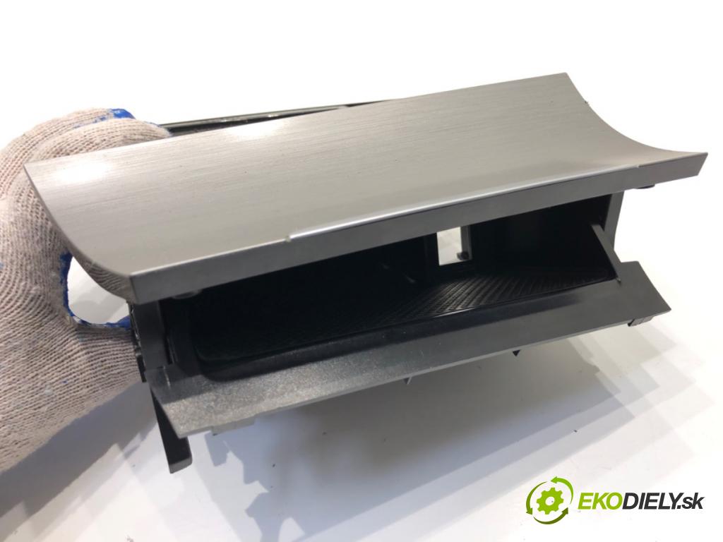 VW GOLF VII Kombi 2015 110 kW 2.0 TDI 1968 Popolník 5G1863391