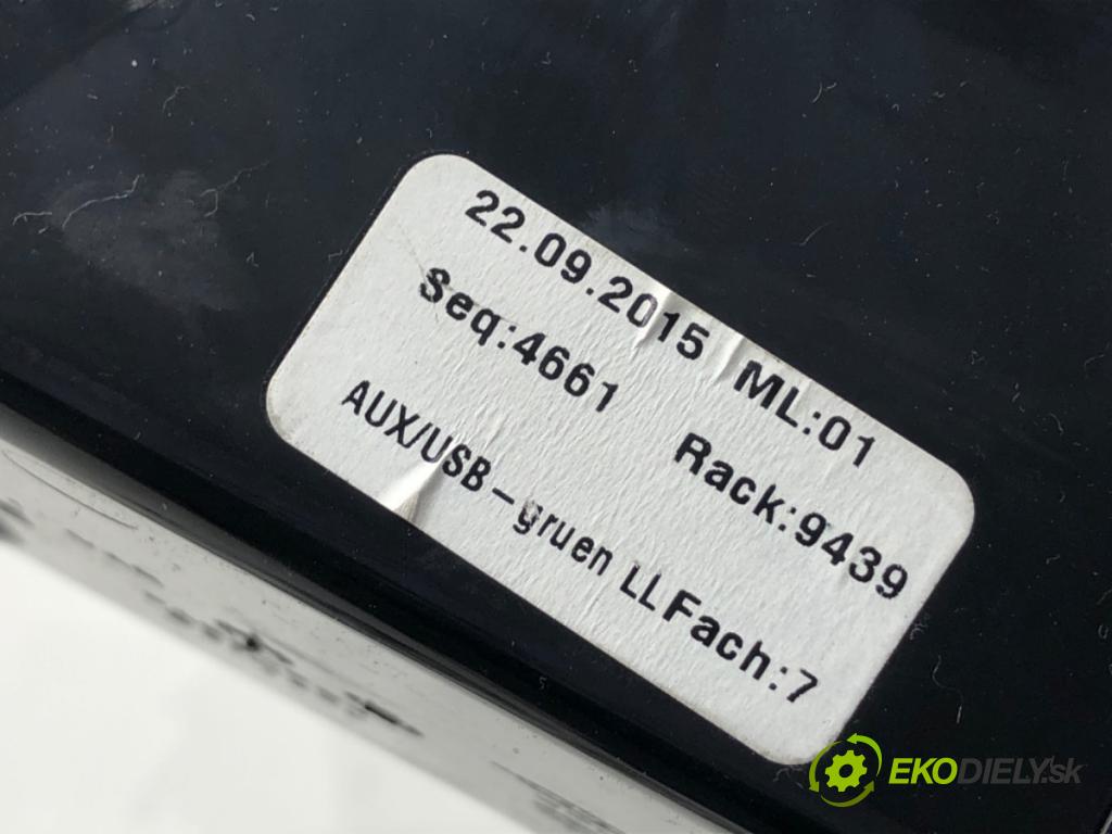 VW GOLF VII Kombi 2015 110 kW 2.0 TDI 1968 Popolník 5G1863391