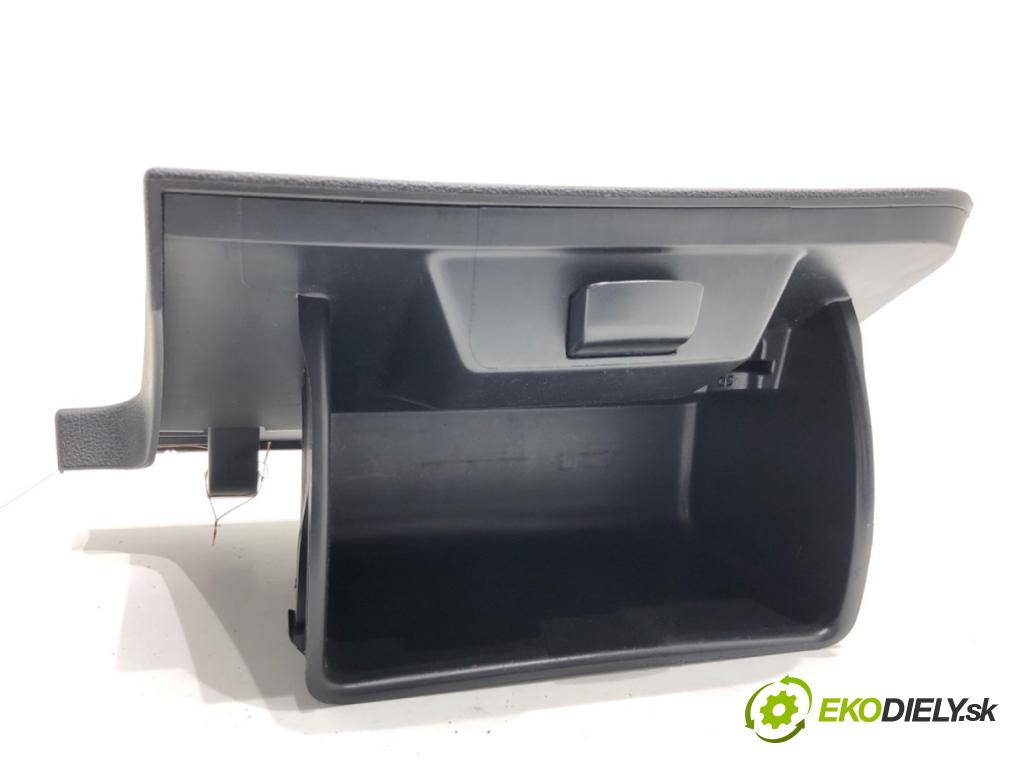VW GOLF VII Kombi 2015 110 kW 2.0 TDI 1968 Priehradka, kastlík na skla 5G1857924B