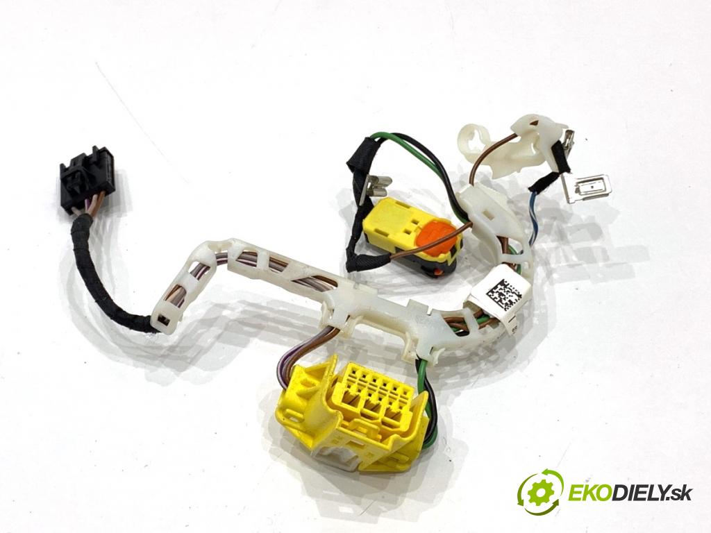 VW GOLF VII Kombi 2015 110 kW 2.0 TDI 1968 Káblovačka silentbloku airbag 5G0971584C