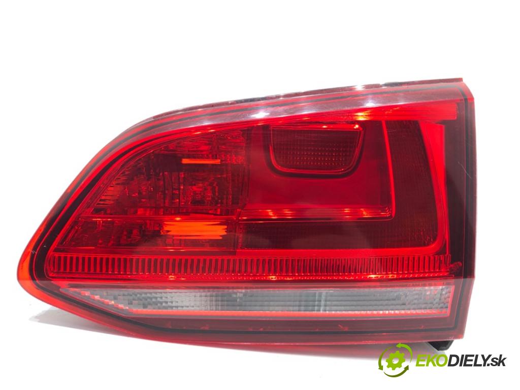 VW GOLF VII Kombi 2015 110 kW 2.0 TDI 1968 Svetlo zad pravá vnútorná 5G9945094D (Kľučka dverí ostatné)