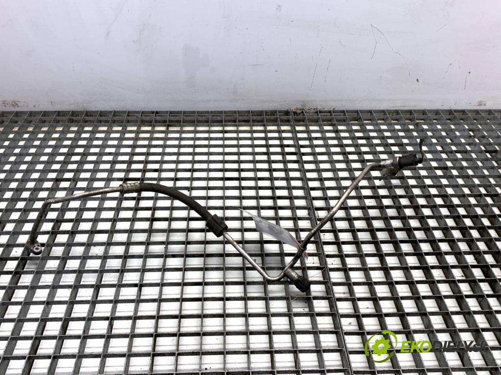 VW GOLF VII Kombi 2015 110 kW 2.0 TDI 1968 rúrka klimatizace 5Q0820741C (Trubka klimatizace)