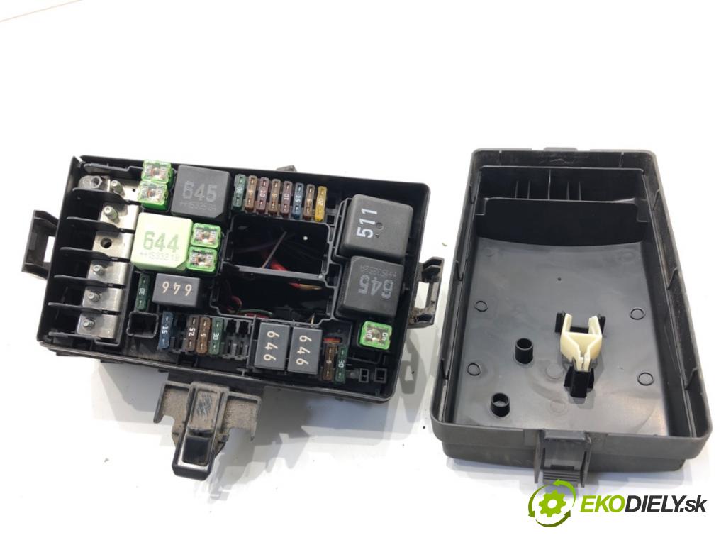 VW GOLF VII Kombi 2015 110 kW 2.0 TDI 1968 skříňka poistková 5Q0907361C (Pojistková skříňka)