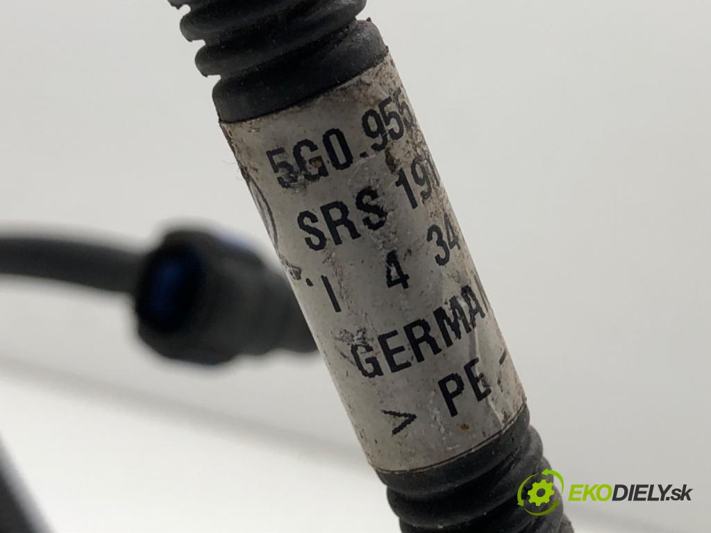 VW GOLF VII Kombi 2015 110 kW 2.0 TDI 1968 Rúrka ostrekovačov svetiel XENON 5G0955970