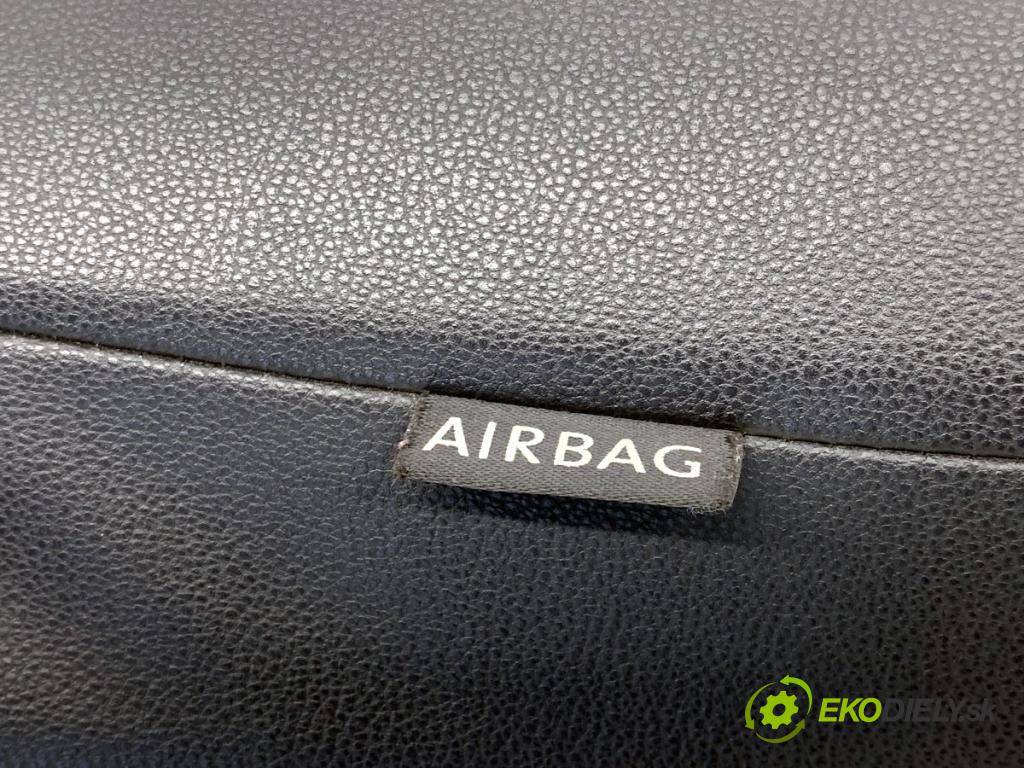 VW GOLF VII Kombi 2015 110 kW 2.0 TDI 1968 čalúnenie POKLADNE: airbag koža ľavy 5G0885701AA
