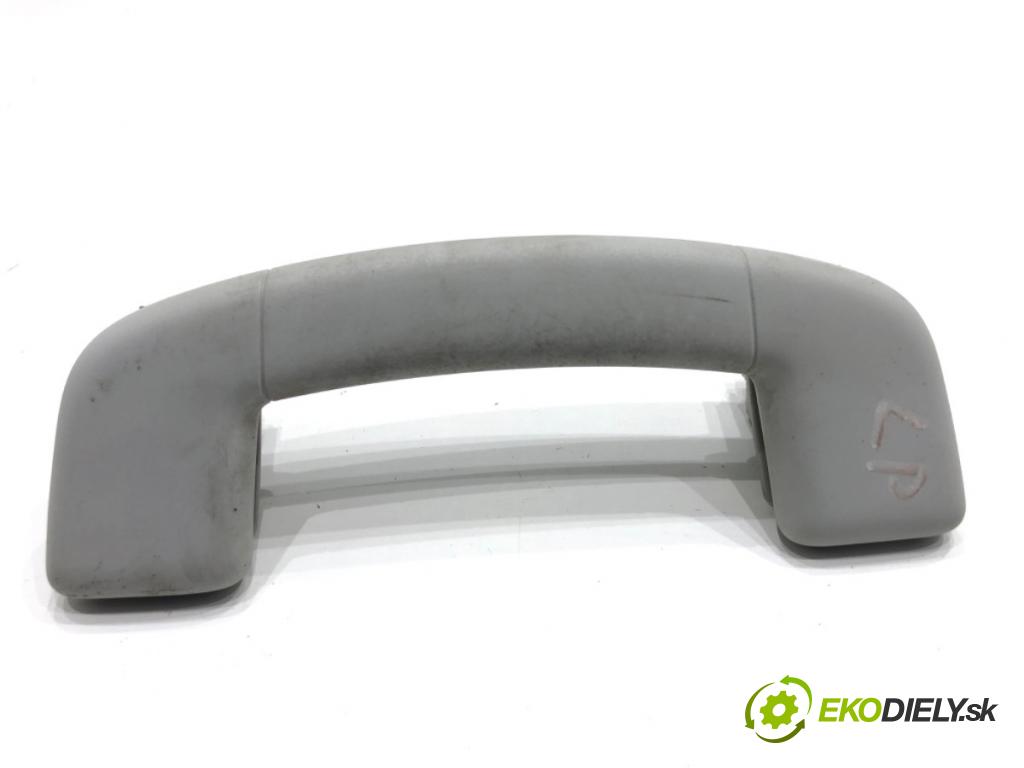 VW GOLF VII Kombi 2015 110 kW 2.0 TDI 1968 Rúčka čalunenie predný ľavá strana 5G9857607A