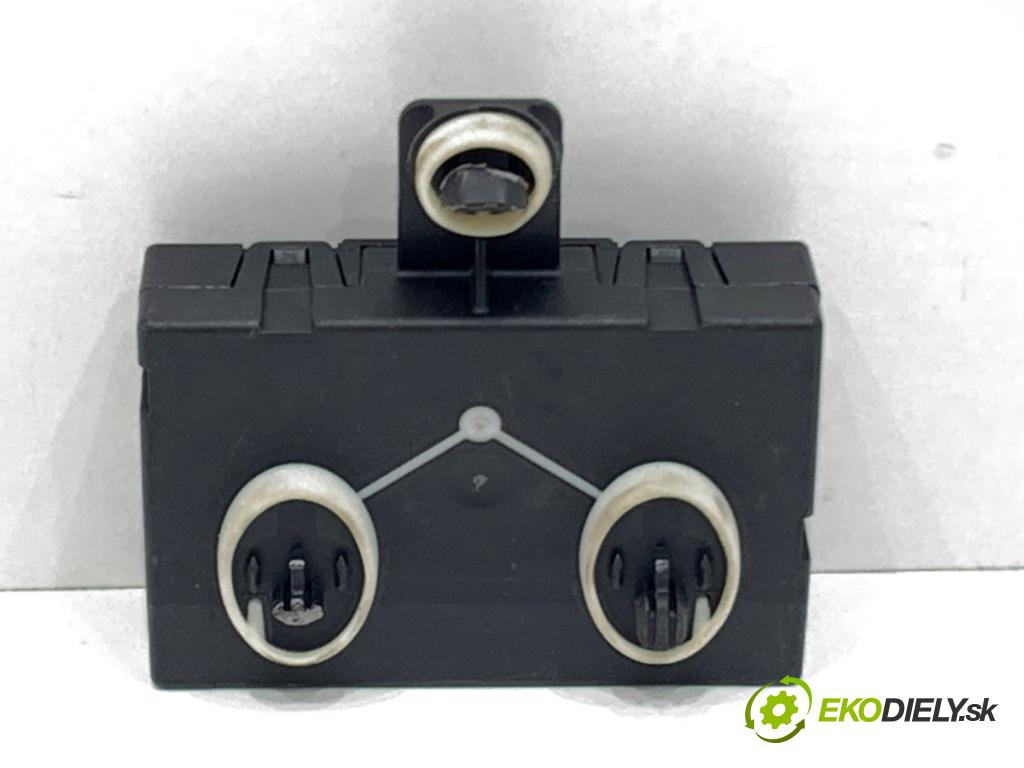 VW GOLF VII Kombi 2015 110 kW 2.0 TDI 1968 Modul Dvere predný ľavy 5Q4959593E