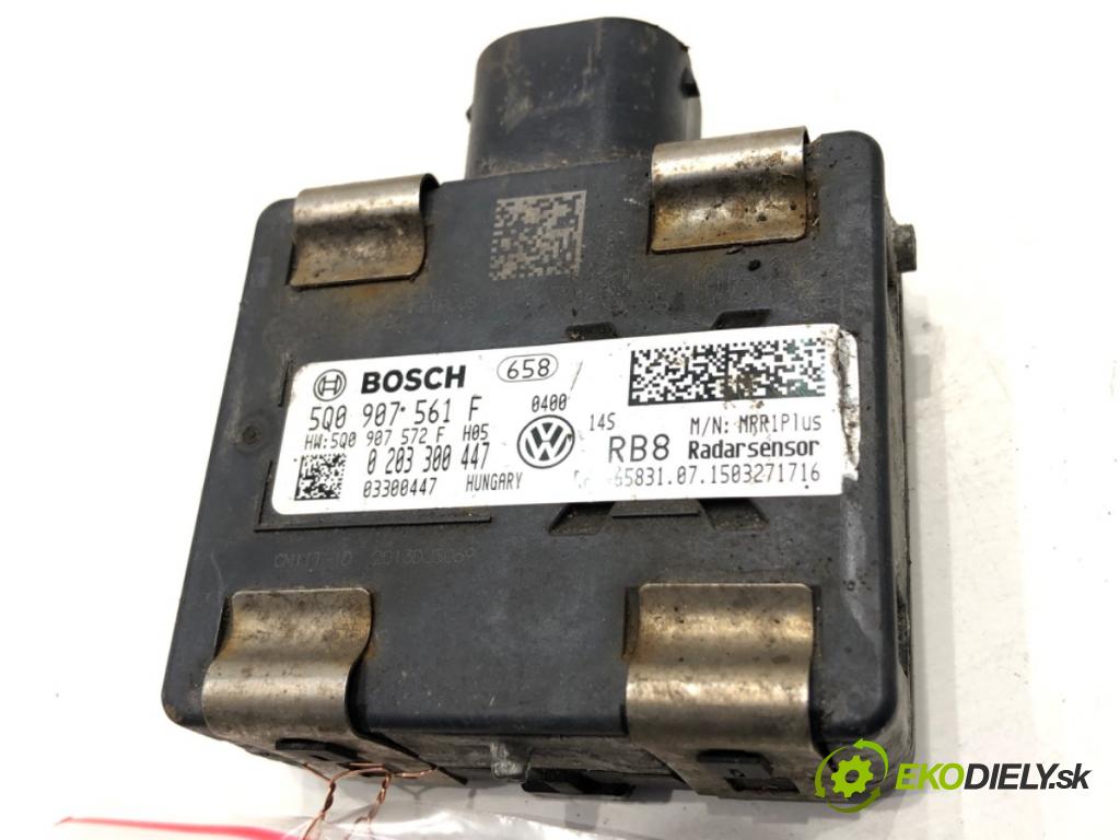VW GOLF VII Kombi 2015 110 kW 2.0 TDI 1968 RADAR: DISTRONIC 5Q0907561F