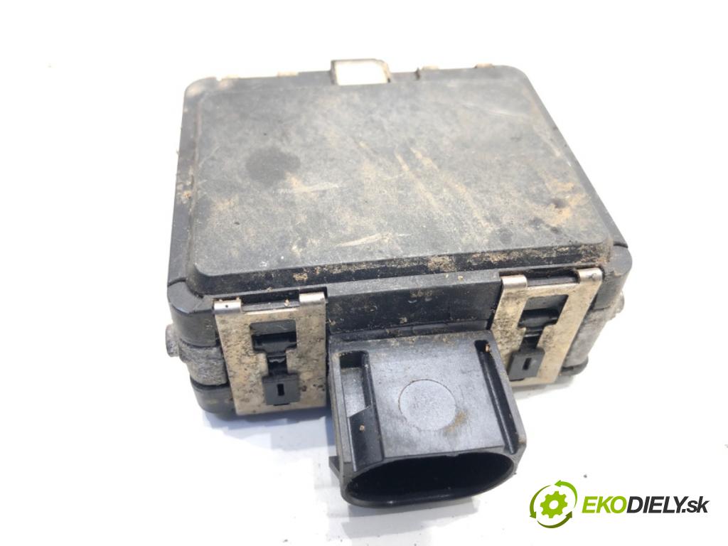 VW GOLF VII Kombi 2015 110 kW 2.0 TDI 1968 RADAR: DISTRONIC 5Q0907561F