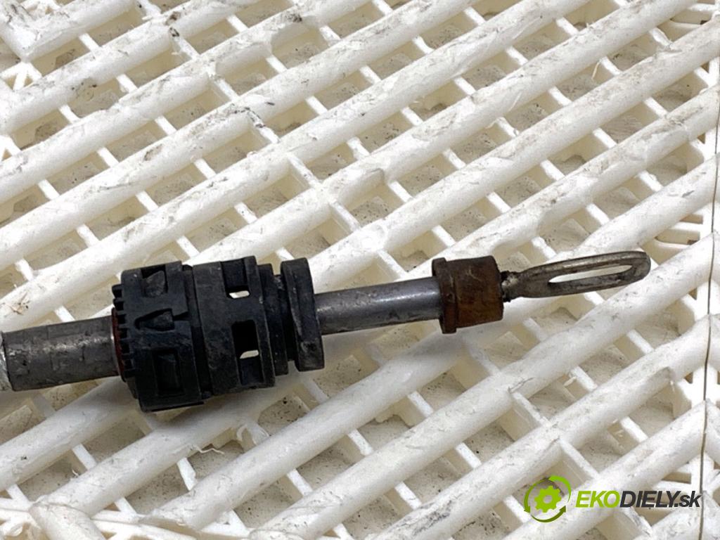 VW GOLF VII Kombi 2015 110 kW 2.0 TDI 1968 Kulisa DSG