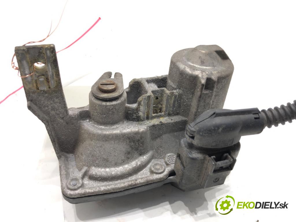 VW GOLF VII Kombi 2015 110 kW 2.0 TDI 1968 Škrtiaca klapka VÝFUK: 51500204