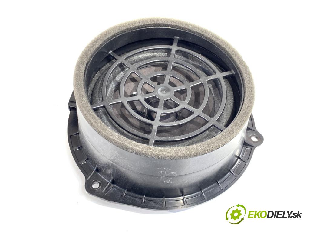 AUDI A8 D4 sedan 2015 368 kW 6.3 W12 quattro 6299 reproduktory 4H0035297 4H0035411A