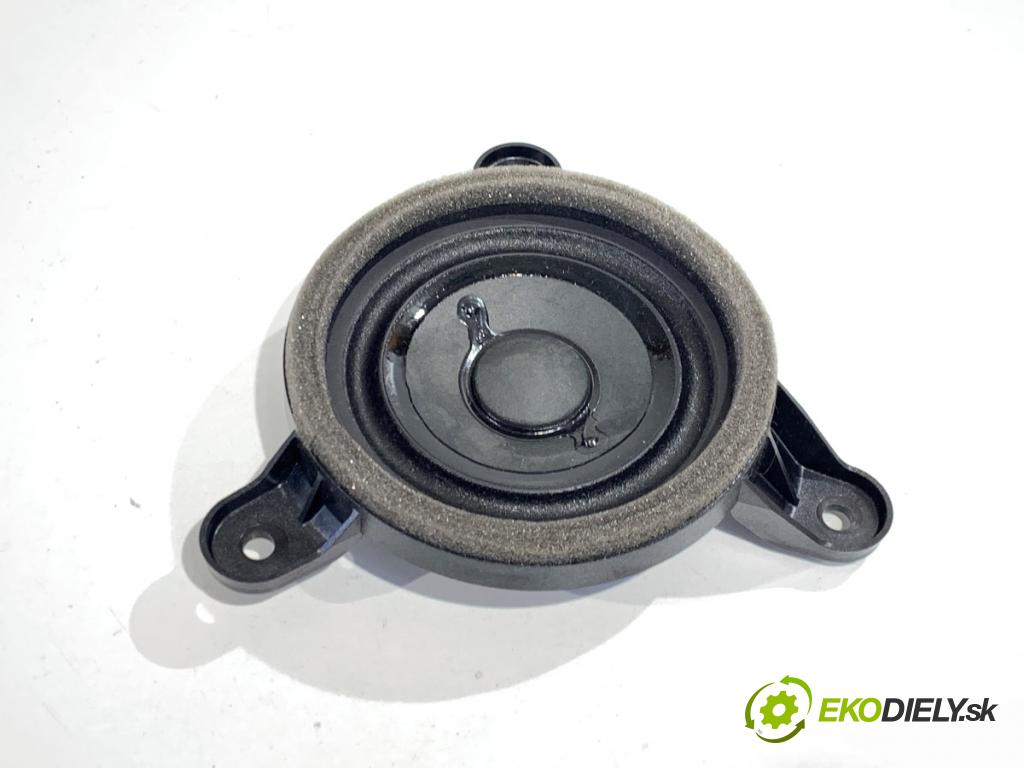 AUDI A8 D4 sedan 2015 368 kW 6.3 W12 quattro 6299 reproduktory 4H0035297 4H0035411A