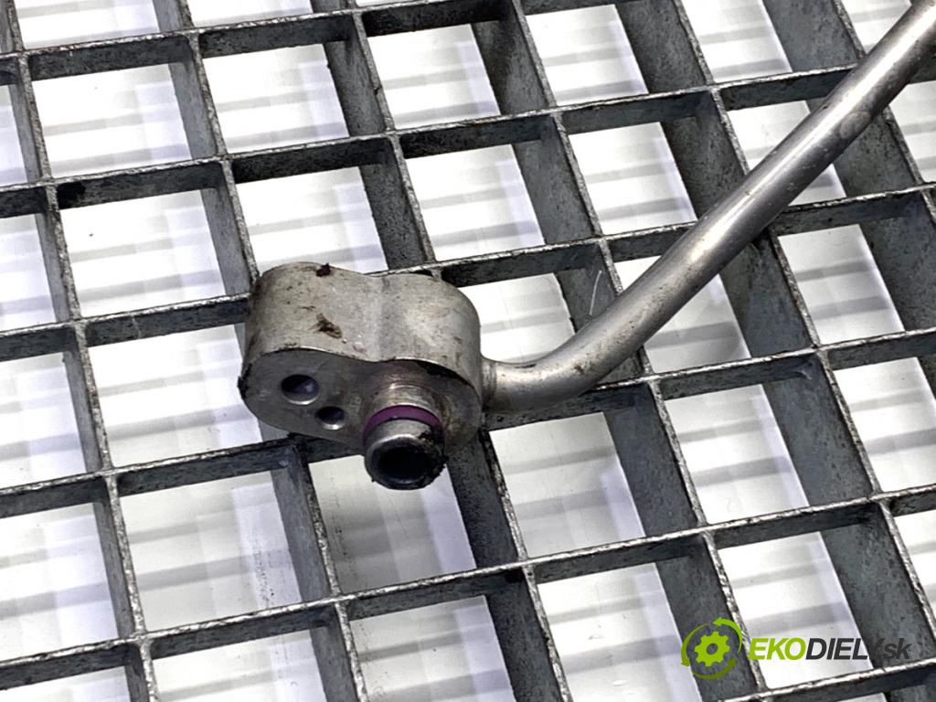 AUDI A8 D4 sedan 2015 368 kW 6.3 W12 quattro 6299 rúrka klimatizácie  (Rúrka klimatizácie)