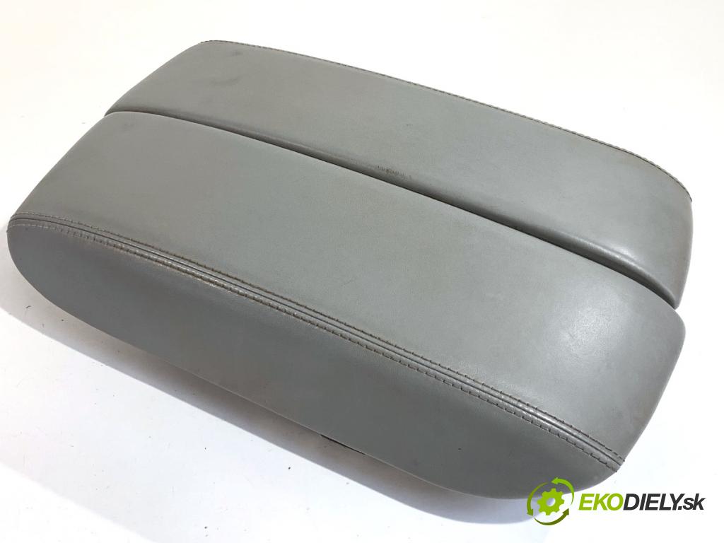 AUDI A8 D4 sedan 2015 368 kW 6.3 W12 quattro 6299 loketní opěrka 4H0863075E (Loketní opěrka)