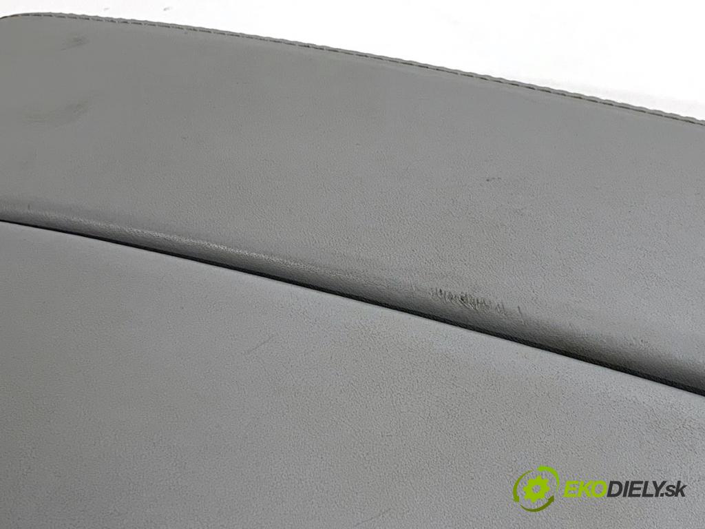 AUDI A8 D4 sedan 2015 368 kW 6.3 W12 quattro 6299 loketní opěrka 4H0863075E (Loketní opěrka)