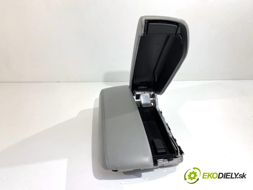 AUDI A8 D4 sedan 2015 368 kW 6.3 W12 quattro 6299 loketní opěrka 4H0863075E (Loketní opěrka)