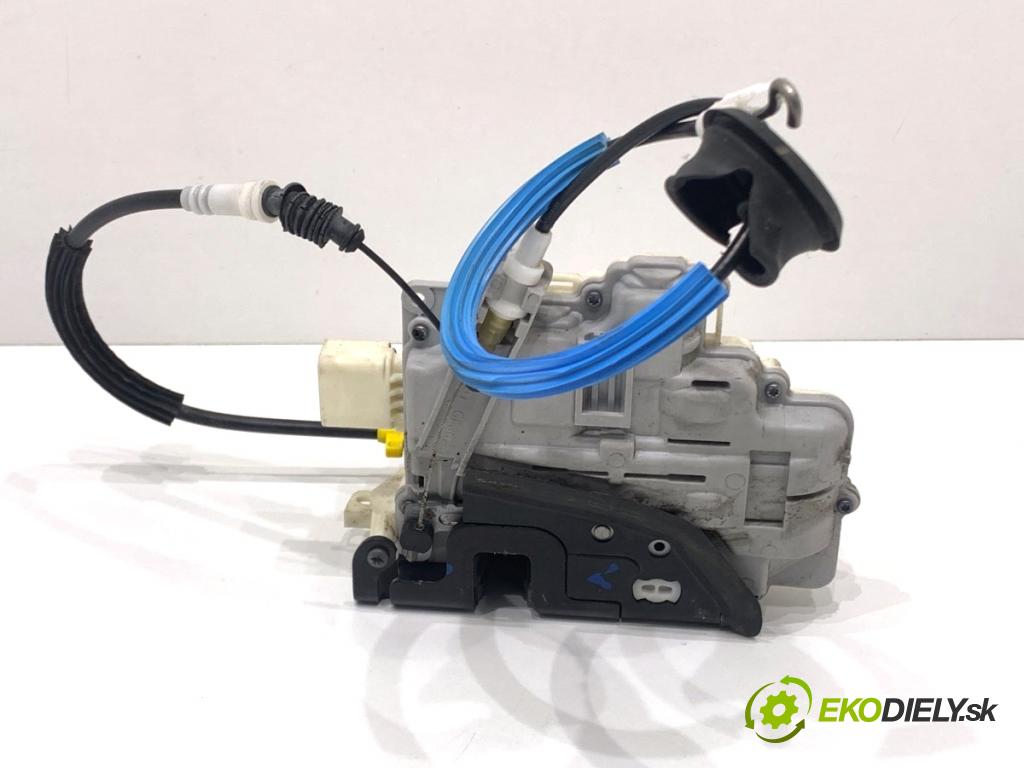 AUDI A4 B8 sedan 2008 105 kW 2.0 TDI 1968 zámok Dvere pravy predný 8J1837016A