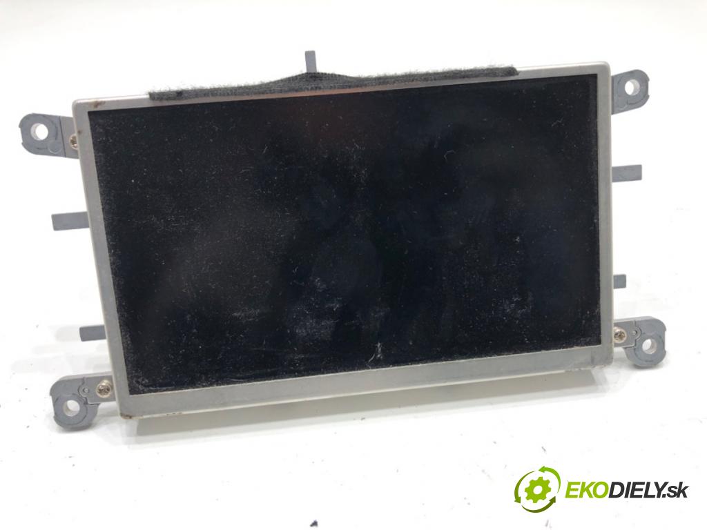 AUDI A4 B8 sedan 2008 105 kW 2.0 TDI 1968 Dislpej 8T0919603A (Prístrojová doska)