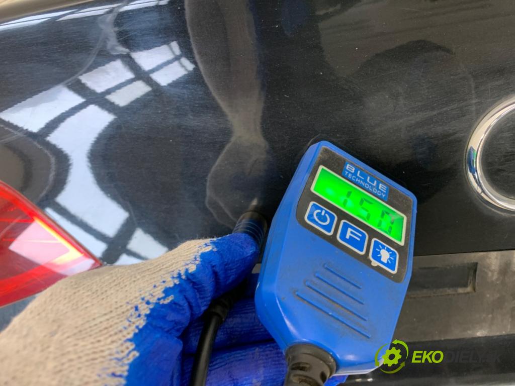 AUDI A4 B8 sedan 2008 105 kW 2.0 TDI 1968 kapota zad LZ9Y