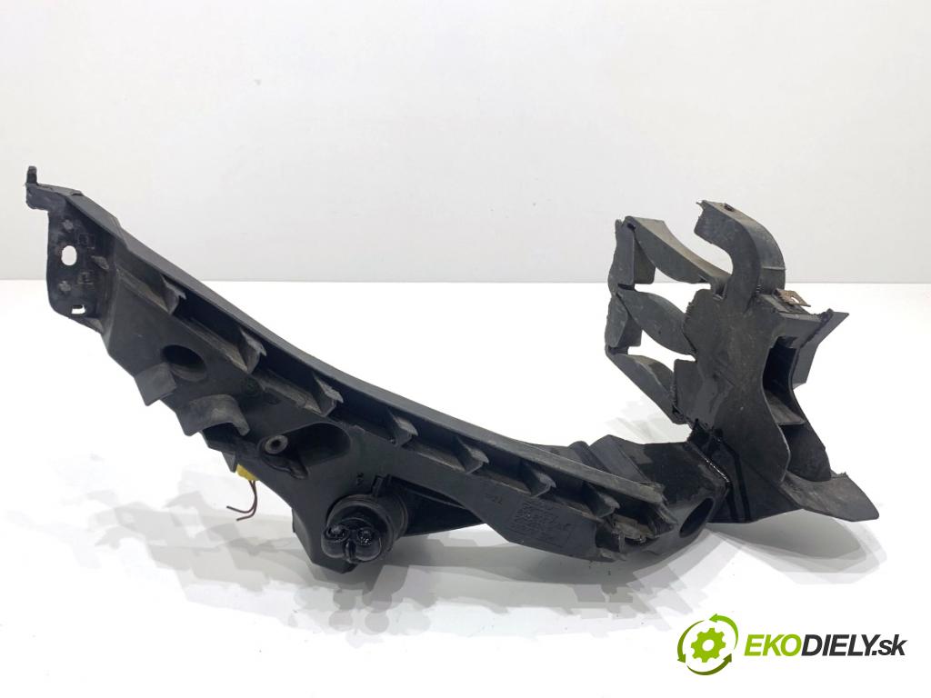 AUDI A4 B8 sedan 2008 105 kW 2.0 TDI 1968 ostrekovača svetla pravy predný Uchytenie svetla 8K0805608C 8K0955102