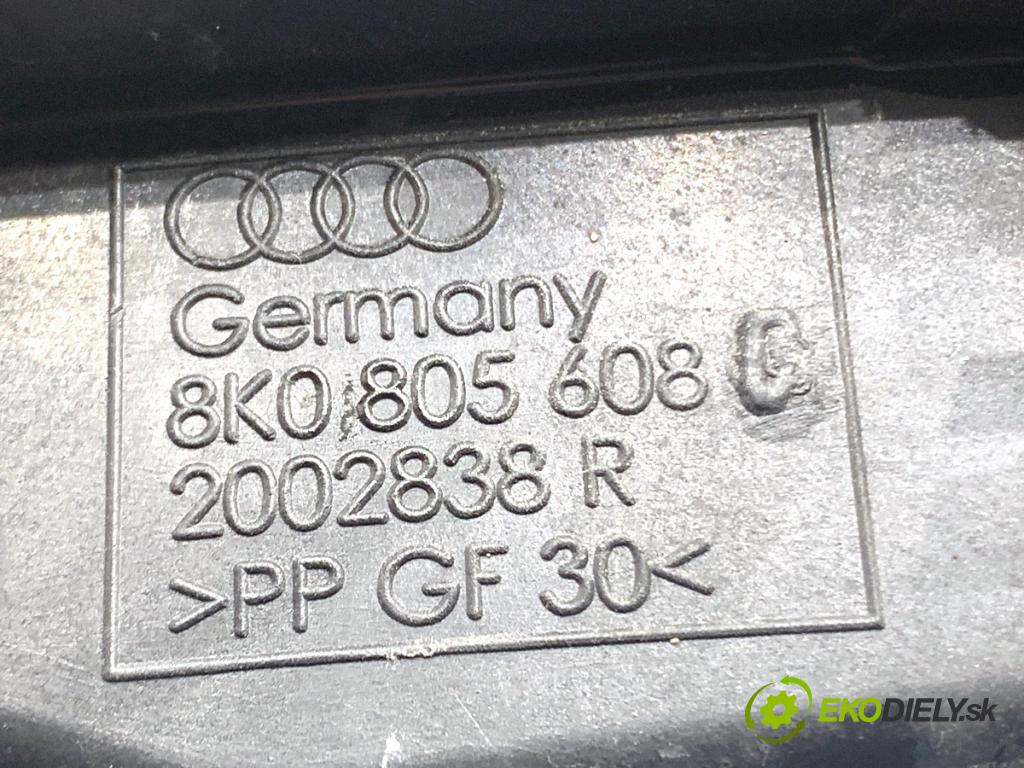 AUDI A4 B8 sedan 2008 105 kW 2.0 TDI 1968 ostřikovače světla pravý přední část uchycení svetla 8K0805608C 8K0955102
