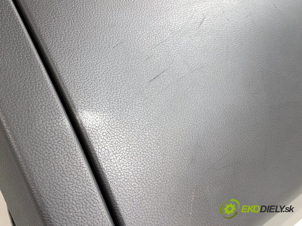 AUDI A4 B8 sedan 2008 105 kW 2.0 TDI 1968 Priehradka, kastlík spolujazdca 8K1857035A (Priehradka (kastlík))