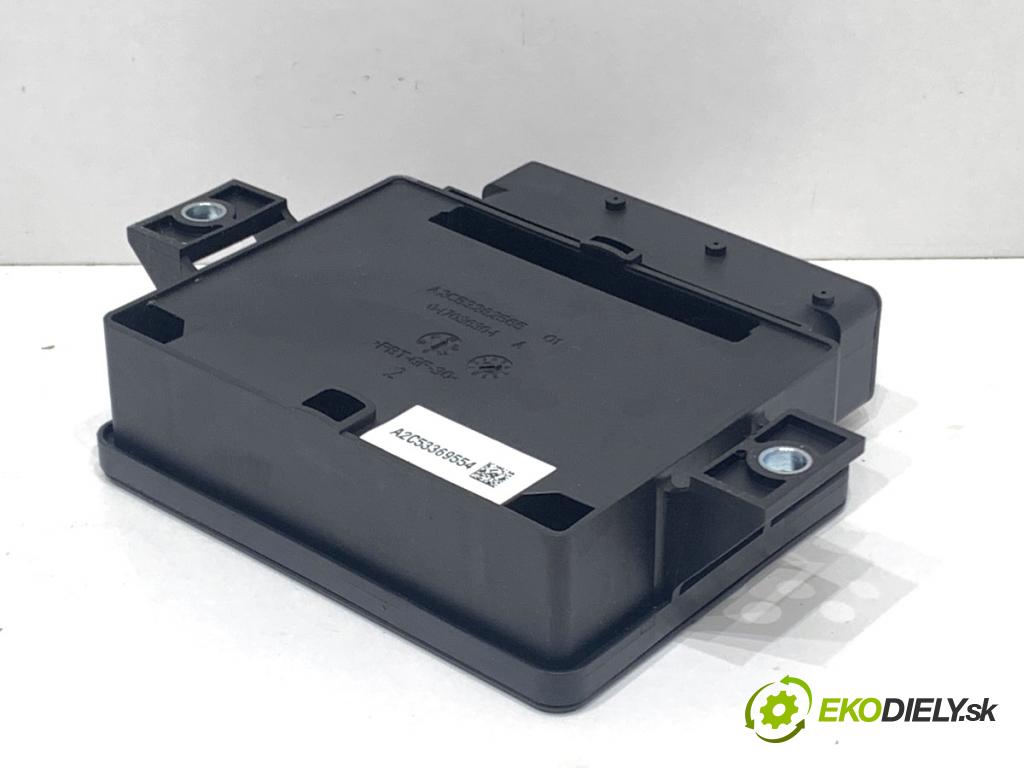 AUDI A4 B8 sedan 2008 105 kW 2.0 TDI 1968 Modul brzdy ručnej brzdy 8K0907801H