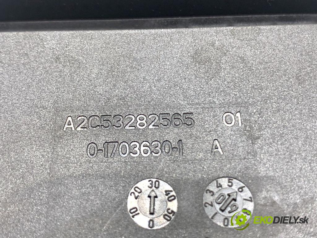 AUDI A4 B8 sedan 2008 105 kW 2.0 TDI 1968 Modul brzdy ručnej brzdy 8K0907801H