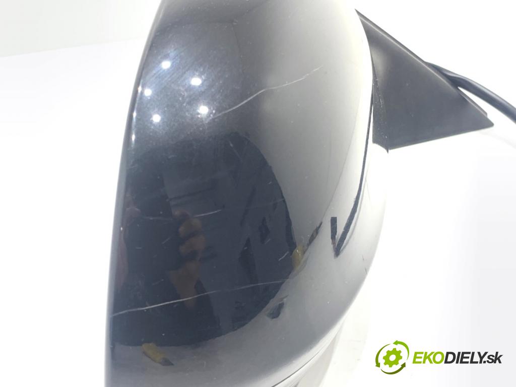 AUDI A4 B8 sedan 2008 105 kW 2.0 TDI 1968 Spätné zrkadlo pravy LZ9Y