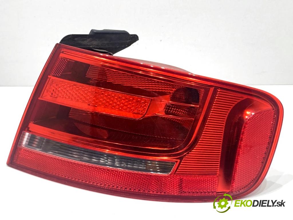 AUDI A4 B8 sedan 2008 105 kW 2.0 TDI 1968 Svetlo pravy zad 