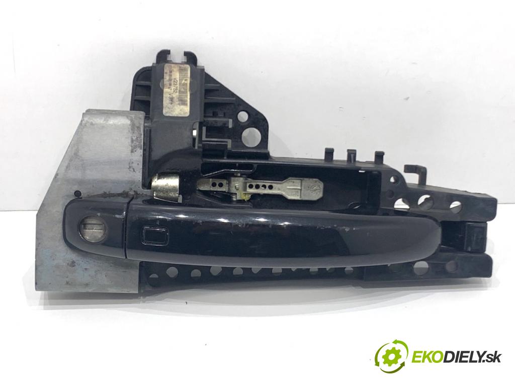 AUDI A4 B8 sedan 2008 105 kW 2.0 TDI 1968 Kľučka vonkajšia ľavy predný 