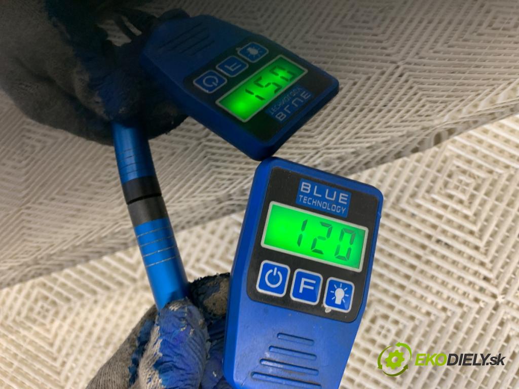 AUDI A4 B8 sedan 2008 105 kW 2.0 TDI 1968 Dvere ľavy zad LZ9Y