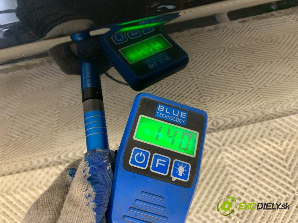 AUDI A4 B8 sedan 2008 105 kW 2.0 TDI 1968 Dvere ľavy predný LZ9Y