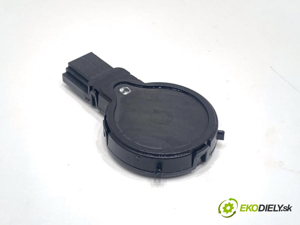 AUDI A4 B8 sedan 2008 105 kW 2.0 TDI 1968 Snímač dažďa 8K0955559 (Snímač dažďa)