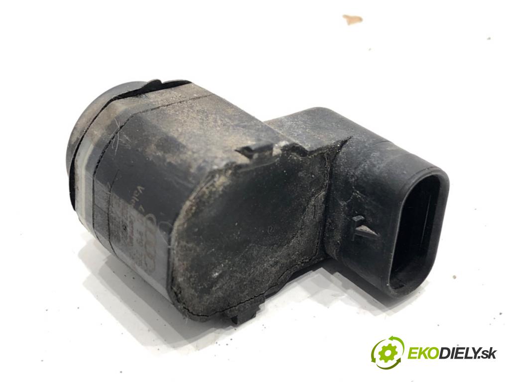 AUDI A4 B8 sedan 2008 105 kW 2.0 TDI 1968 snímač PDC 420919275