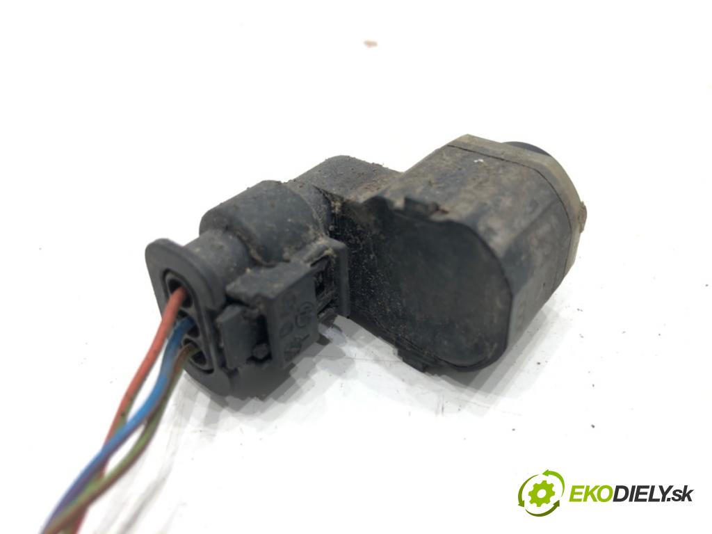 AUDI A4 B8 sedan 2008 105 kW 2.0 TDI 1968 Snímač PDC 420919275